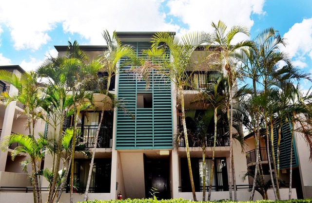 Spring Hill Mews Apartments