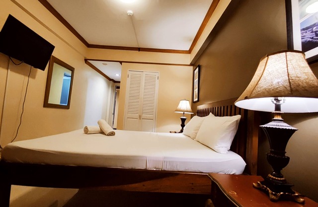 Spring Plaza Hotel
