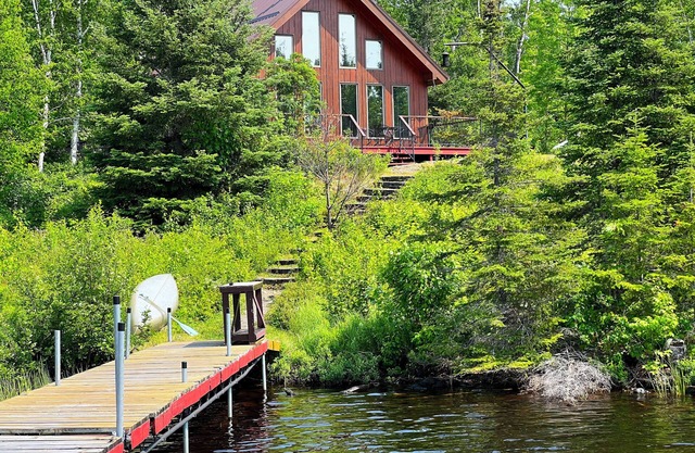 Spring Sale! Remote Cabin 9 Miles From Ely, Wildlife Galore, Starlink and Dock!