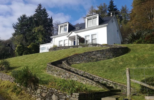 Springbank, hermosa casa de 4 dormitorios con impresionantes vistas
