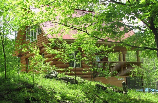 Springwood Cottages - Nueva Log Cabin - Arden