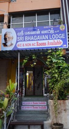 Sri bagavan lodge