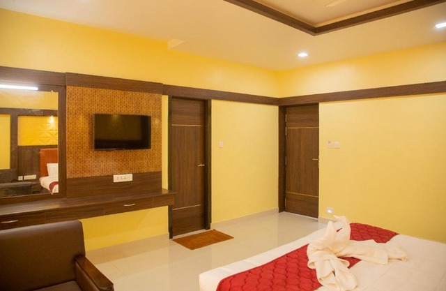 sri balaji grand hotel