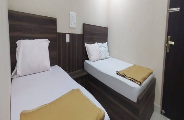 Sri Sivalakshmi AC Guest House