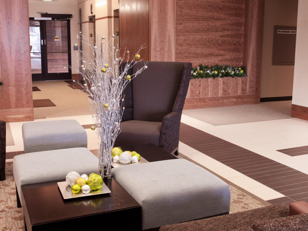 Sri Surabhi Luxurious Rooms
