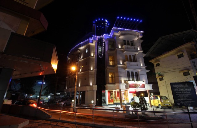 Srivar Hotels
