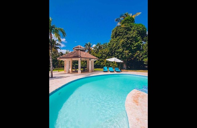 Srvittinivillas Cjl/41/ Gre8 Loc/ Open Villa/ Family and Team/ Casadcampo Villas