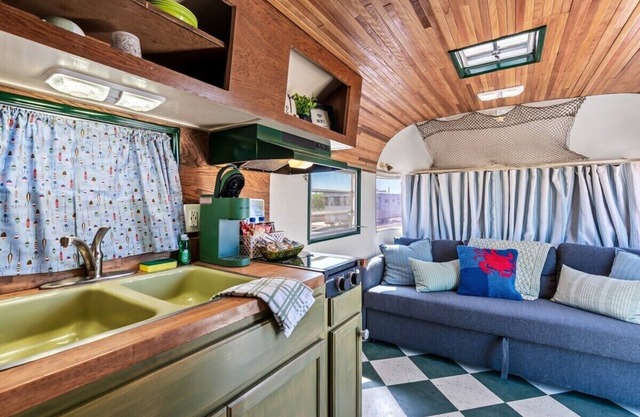 Caravana-Baño con ducha-SS Mindy