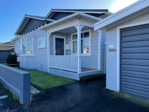 St Aubyn City Stay - 3BR base near arts & dining