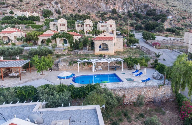 St. George's Retreat Village