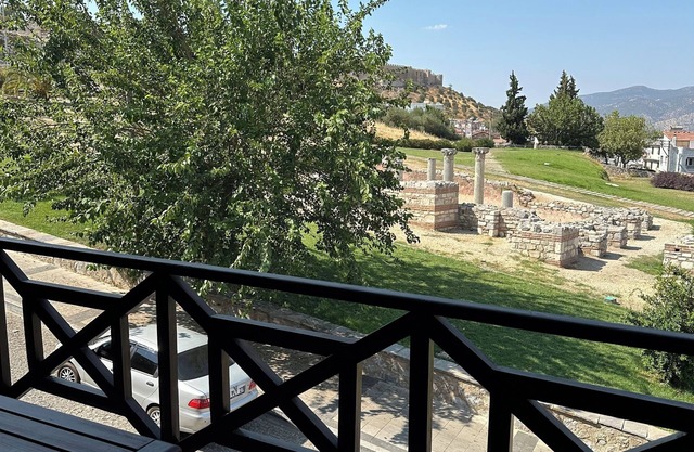 St.Johns hill boutique Ephesus
