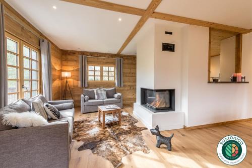 ST JORIOZ-Chalet renove des Grands Champs proche lac et piste cycable- LLA Selections by Location lac Annecy