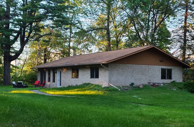 St. Louis River 3 Bedroom Home with Incredible View