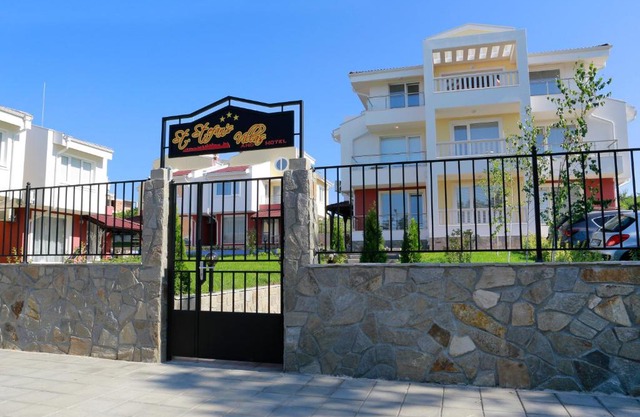 St. Stefan Villas & Hotel