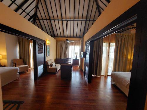 ST8 Sepang Golden PalmTree Family Villa 2 Bedroom