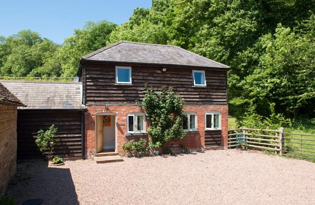 Cabaña estable, HANLEY WILLIAM