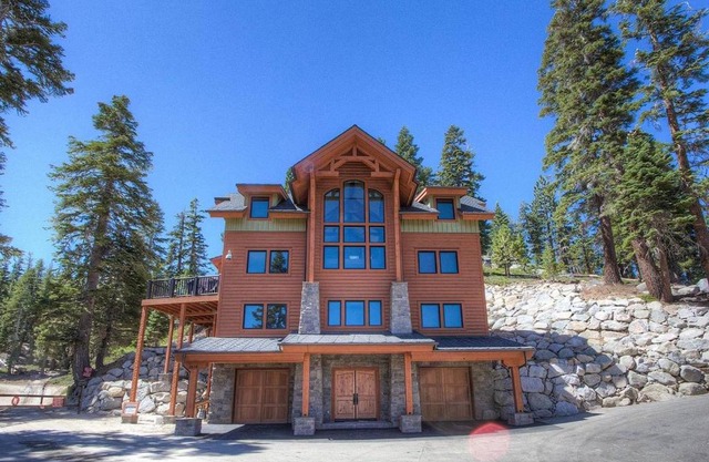 Stage Coach Run by Lake Tahoe Accommodations