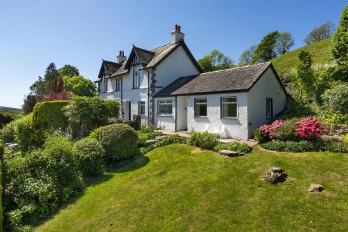 Stamp Howe - Great Views with garden and pub nearby
