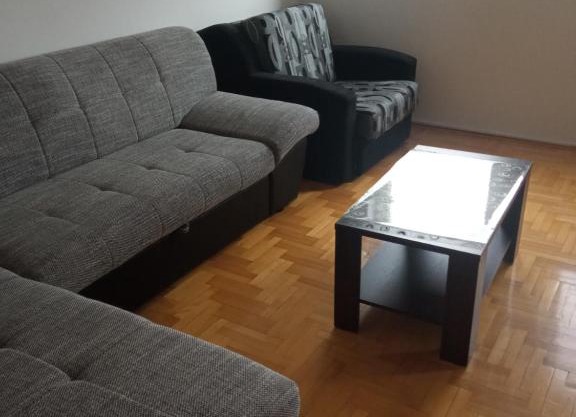 Stan sa balkonom