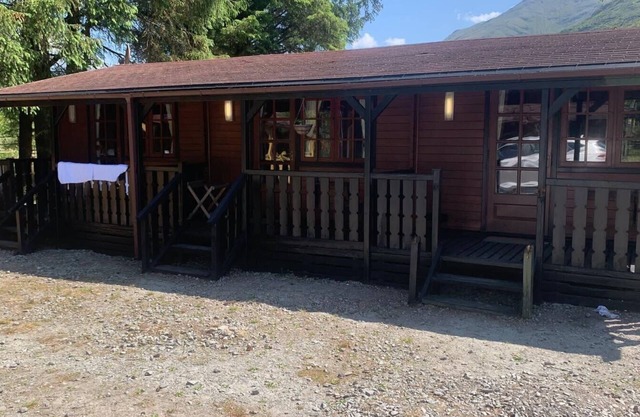 Standard Cabin in Crianlarich, west highland way