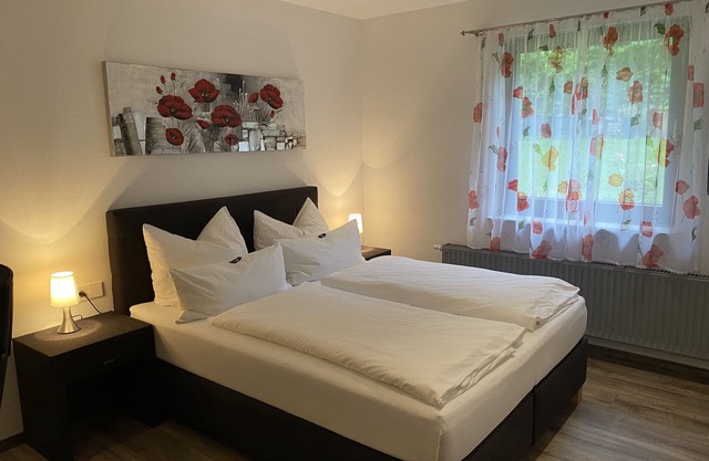Standard double room, 22sqm, ground floor, private bathroom, garden view
