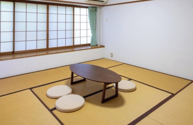 Standard Japanesestyle Cottage | Seasonal Colorf / Ito Shizuoka