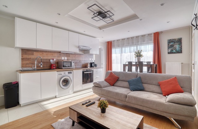 Standing-4 Bedrooms -free Parking -15mn From Paris