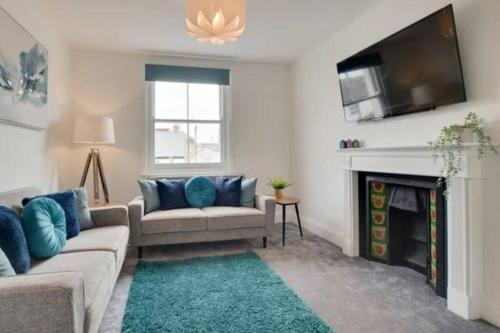 Standout 2BD Coastal Cottages in South Devon
