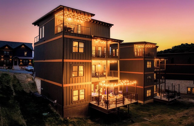 Star Gazer Luxury Rooftop Cabin