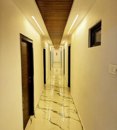 STAR Hotel