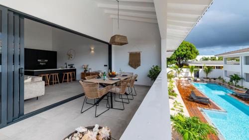 Starfish - Brand new apartment with pool close to the beach