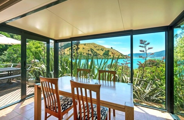 Starlight Holiday Retreat Cable Bay Nelson