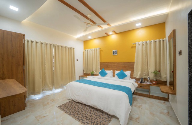 Starlit Vale, Mahabaleshwar by Ebony Stays – Luxury 9BHK with Valley Views