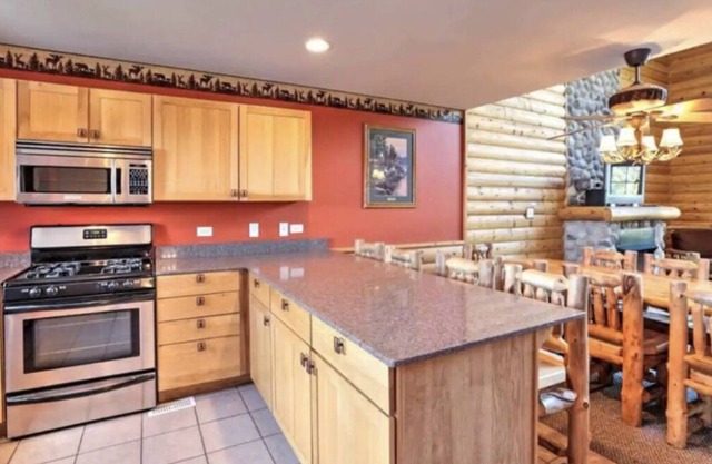 Starved Rock Rustic Retreat