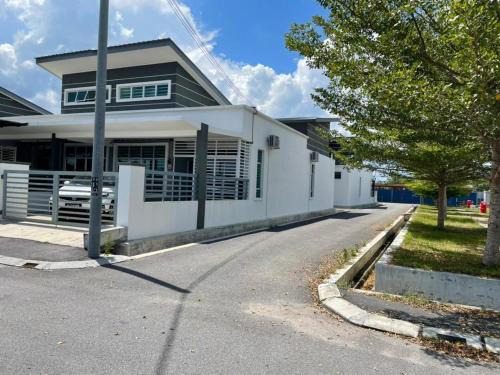 Station 18 Homestay