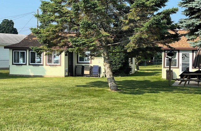 Stay At The Lake Cottage