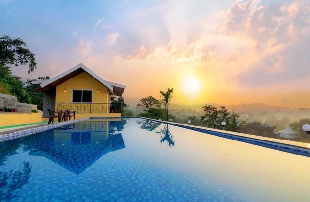 Stay Leisurely Casa By the hills 4BHK, Pawna Lake