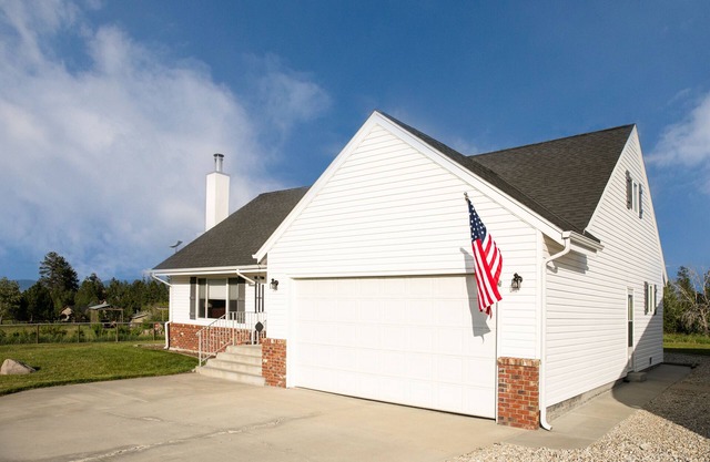 Relax & Enjoy Labor Day weekend! Stay @ Long R!