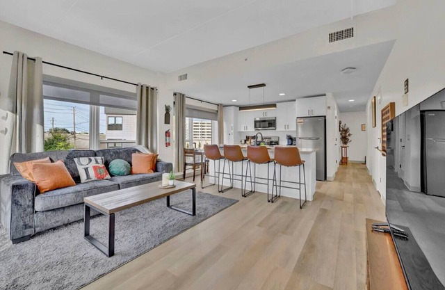 Stay Near Cleveland Clinic + University Circle
