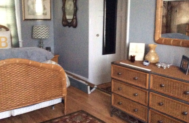 Hermoso apartamento con excelentes vistas de Nueva Orleans y el río Mississippi.