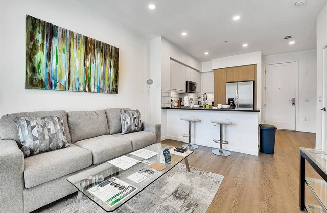 Stay nr Target & Best Buy | Mission Valley 1BR w/ Pet walk