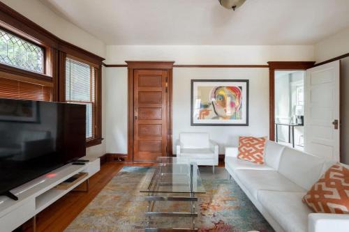 Stay Portland - Historic PDX Home - Sleeps 10, Perfect Location
