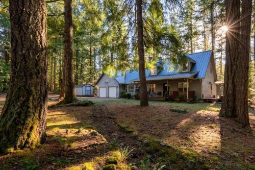 Stay Portland - Relaxing River Retreat