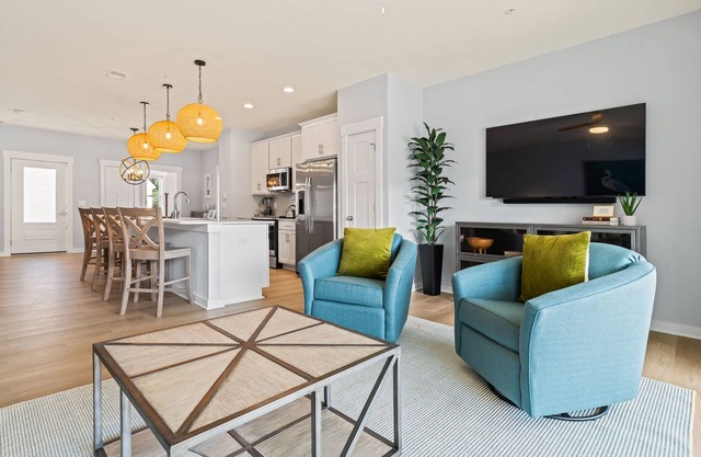 Stay Salty 2 Bedroom at Cambridge Cove with Private Hot Tub!