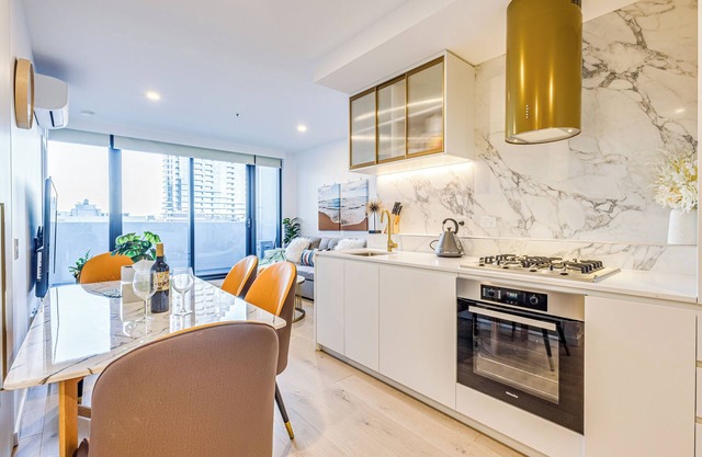 StayAU Hotel-Style Apartment BoxHill