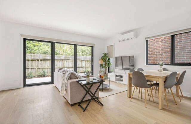 StayAU Modern 4BRM TH Bayswater