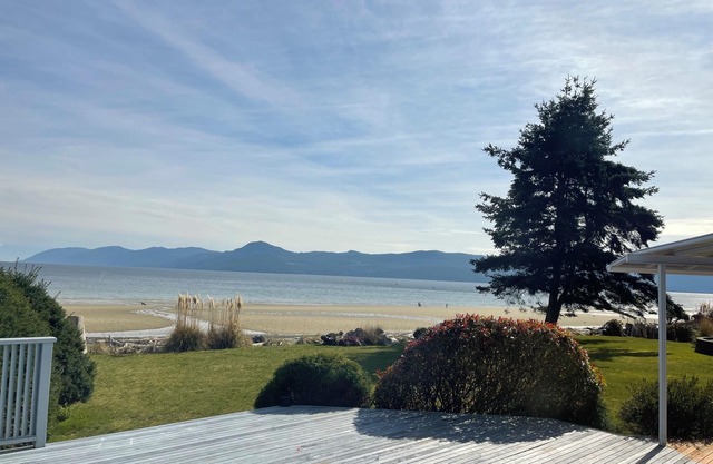 Staycation Cottage with your private beach