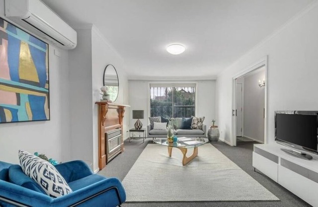 StayCentral - Kew Cottage with Study - 210 Cotham Road, Kew, VIC 3101