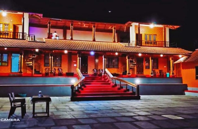 STAYMAKER Vintage Heritage Home Stay
