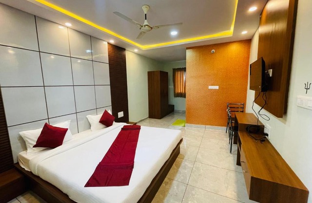 STAYMAKER Yashaswini Residency